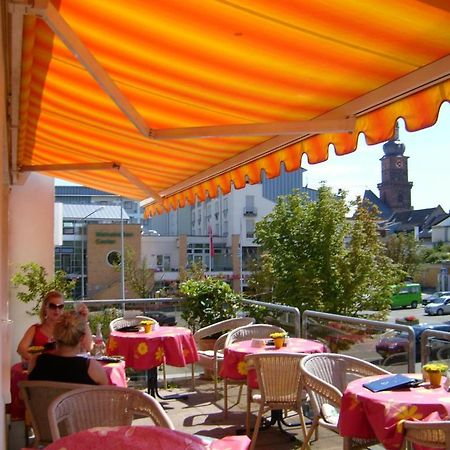 StadtCafé Pension Grünstadt Exterior foto